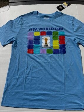 2026 FIFA men’s medium. NWT